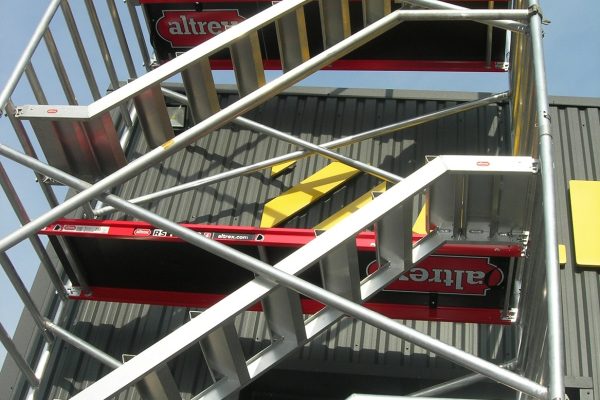 Aliuminis bokštelis – laiptinė Altrex