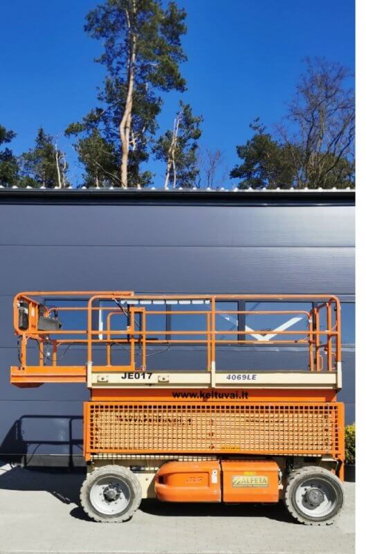 Elektrinis žirklinis keltuvas JLG 4069 LE