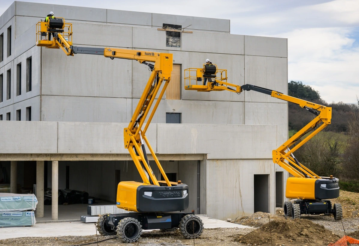 Savaeigiai alkūniniai keltuvai