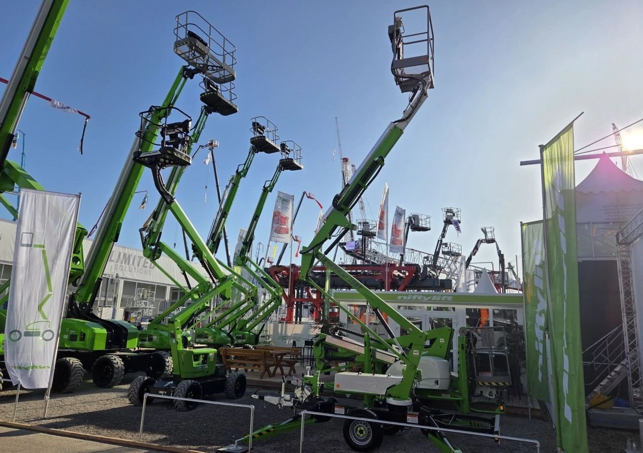 Priekabos tipo keltuvai